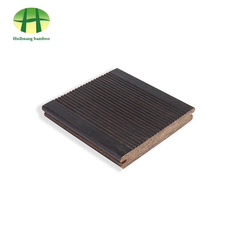 Pieniaaltoinen bambulattia