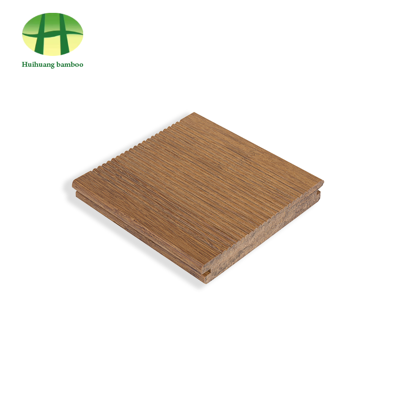 Pieniaaltoinen bambulattia