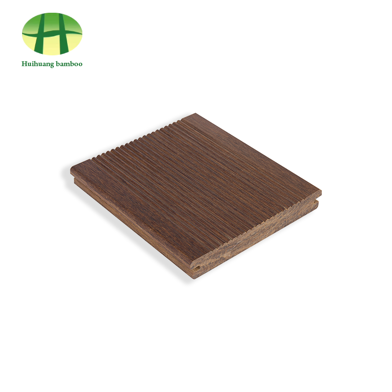 Pieniaaltoinen bambulattia