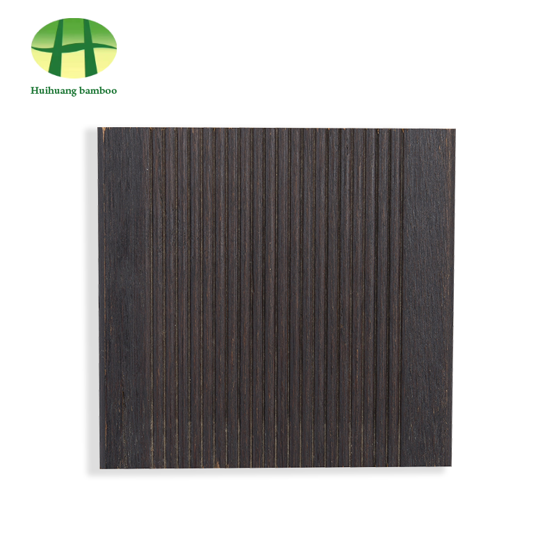 Pieniaaltoinen bambulattia